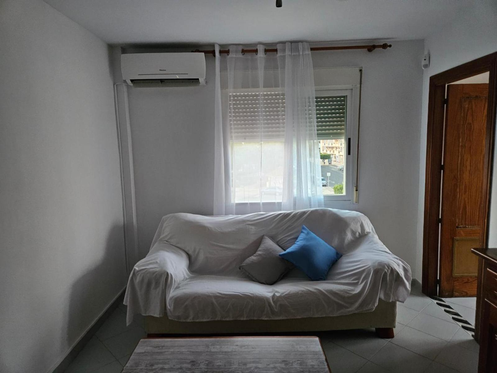 Apartament De Tres A 3 Minutos De La Playa 6 Personas *